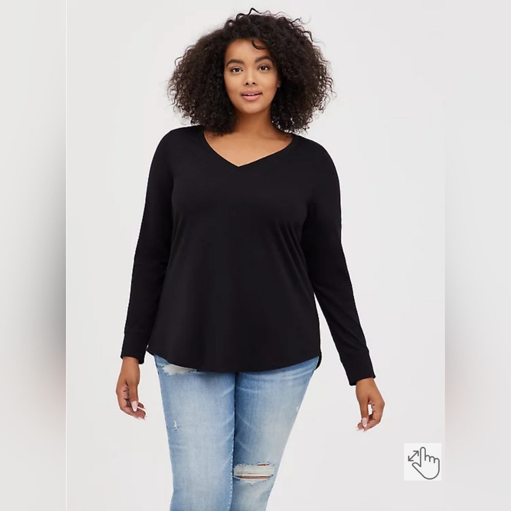 Torrid size 2 black jersey v-neck long-sleeve shirt